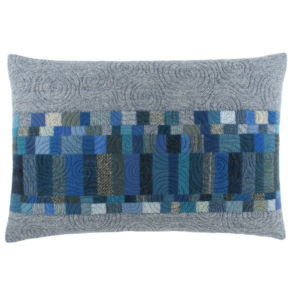 Blue Willow Cushion 21 • 15x22