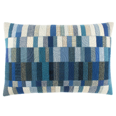 Blue Willow Cushion 22 • 15x22