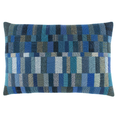 Blue Willow Cushion 20 • 15x22