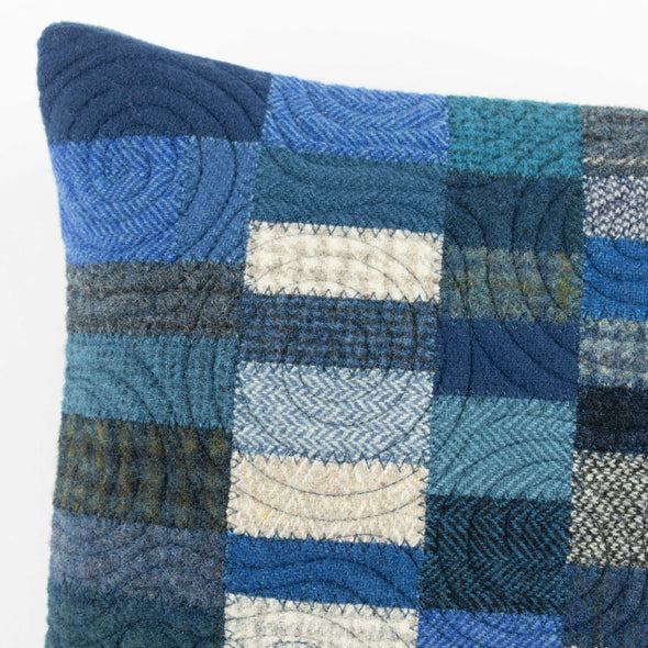 Blue Willow Cushion 18 • 13x18