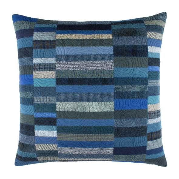 Blue Willow Cushion 24 • 20x20