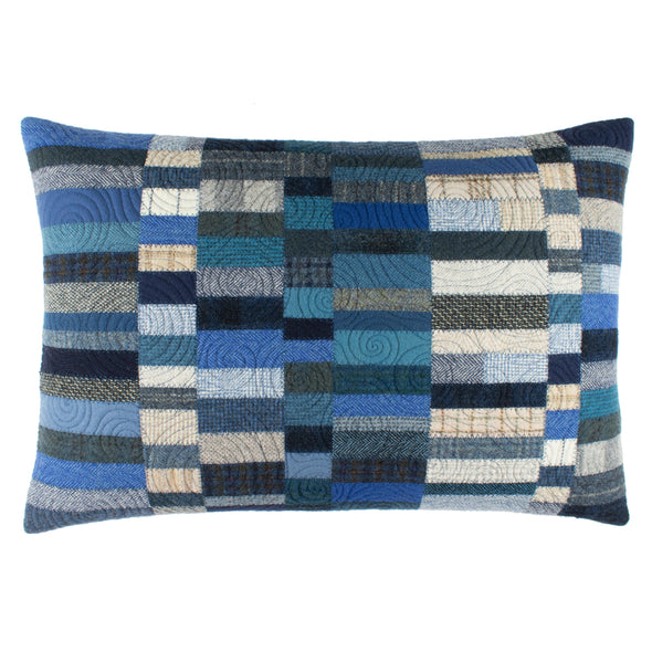Blue Willow Cushion 12 • 15x22