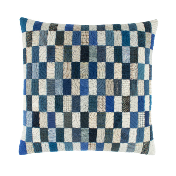 Blue Willow Cushion 29 • 18x18