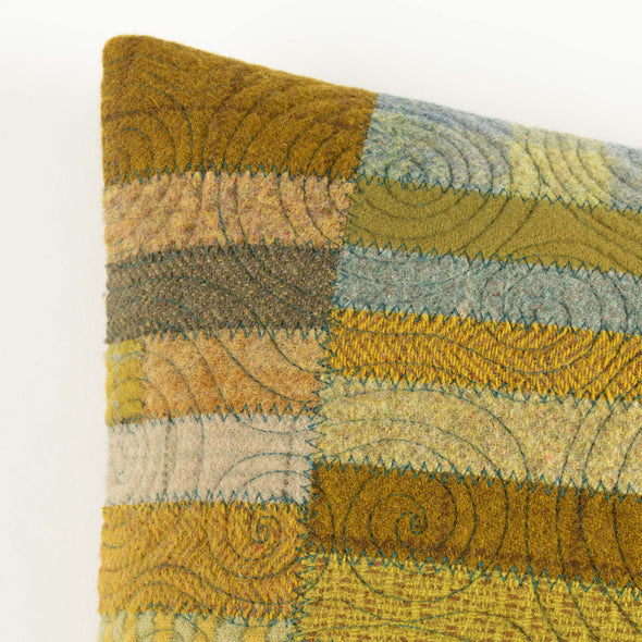 Headwaters Cushion G • 20x20