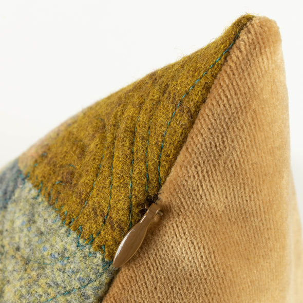 Headwaters Cushion G • 20x20