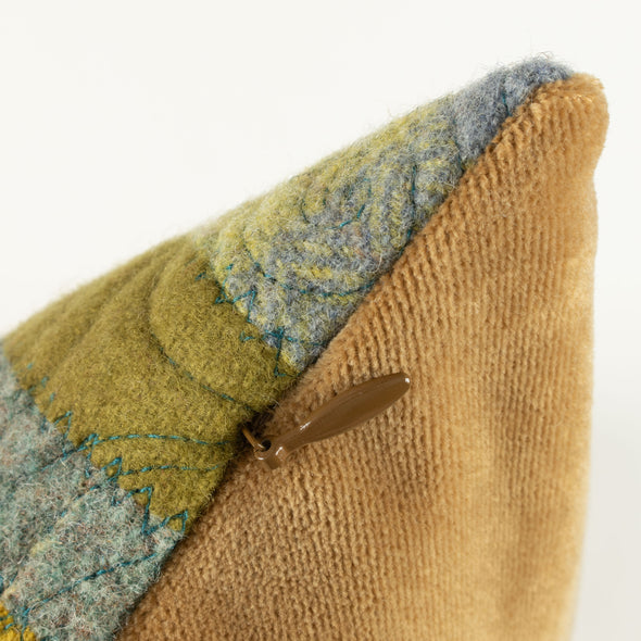 Headwaters Cushion H • 20x20