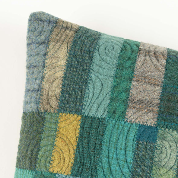Headwaters Cushion C • 20x20