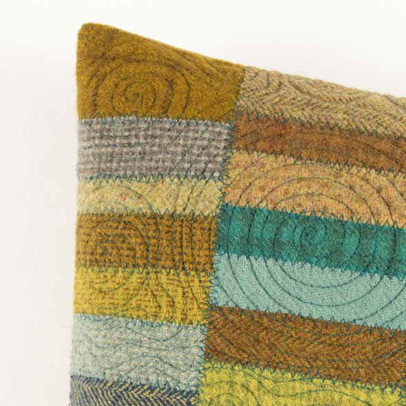 Headwaters Cushion J • 15x20