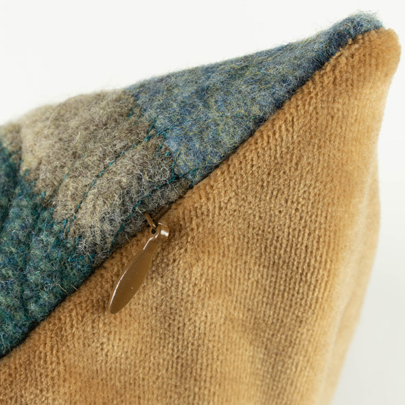 Headwaters Cushion C • 20x20