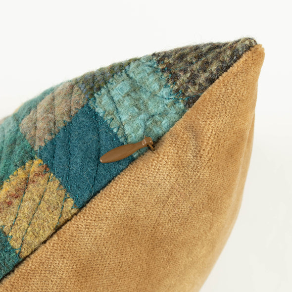 Headwaters Cushion Q • 13x18