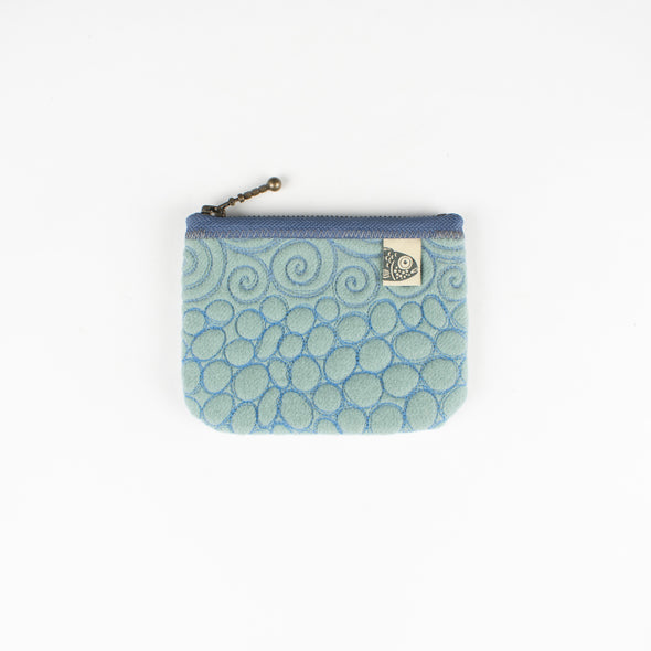 Small Pouch • Solids 17